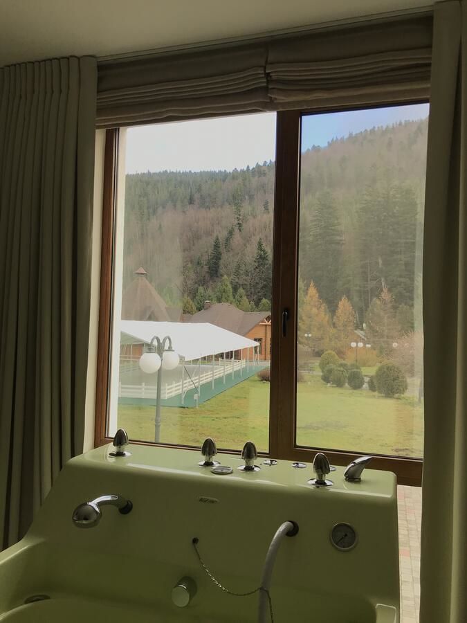 Отель Beskyd Hotel SPA - complex Людвикувка-37